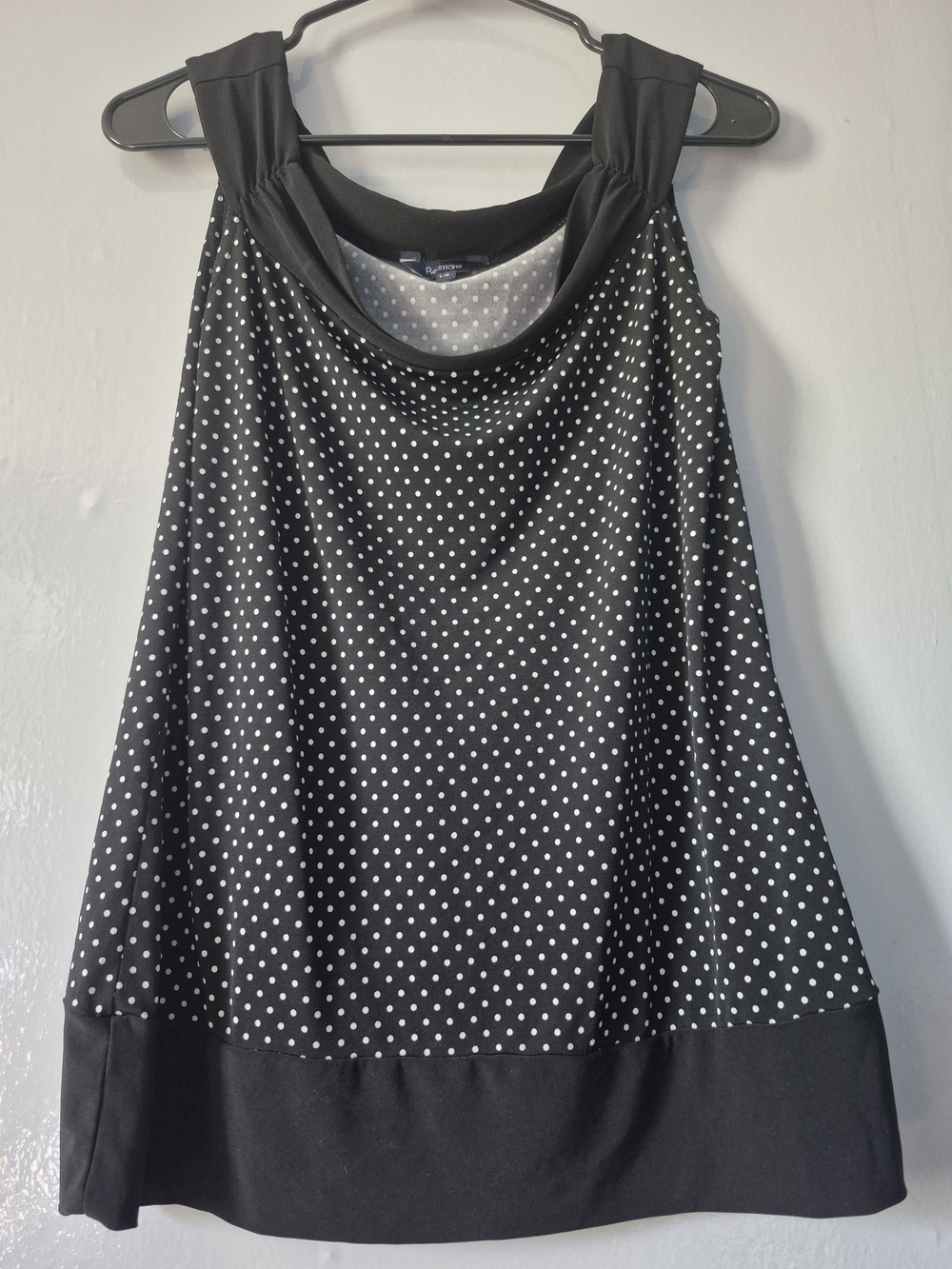 Reitmans Gray Polka Dot Sleeveless Top